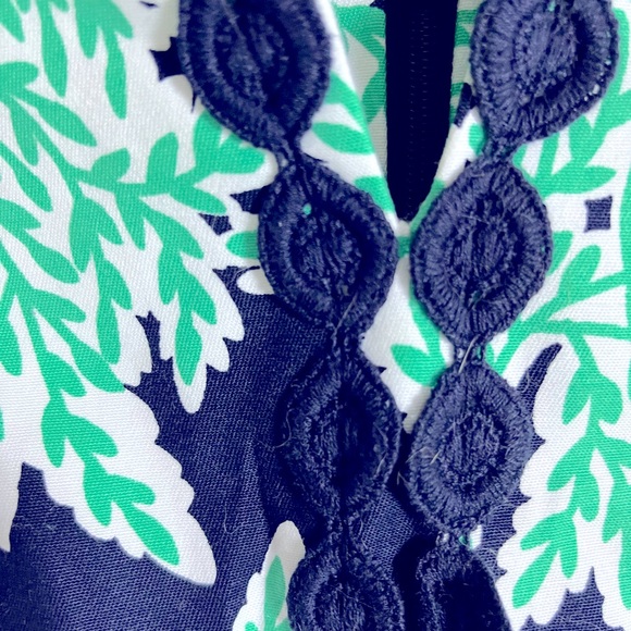 NWOT Crown & Ivy beautiful size 2 navy & green dress - Picture 3 of 9